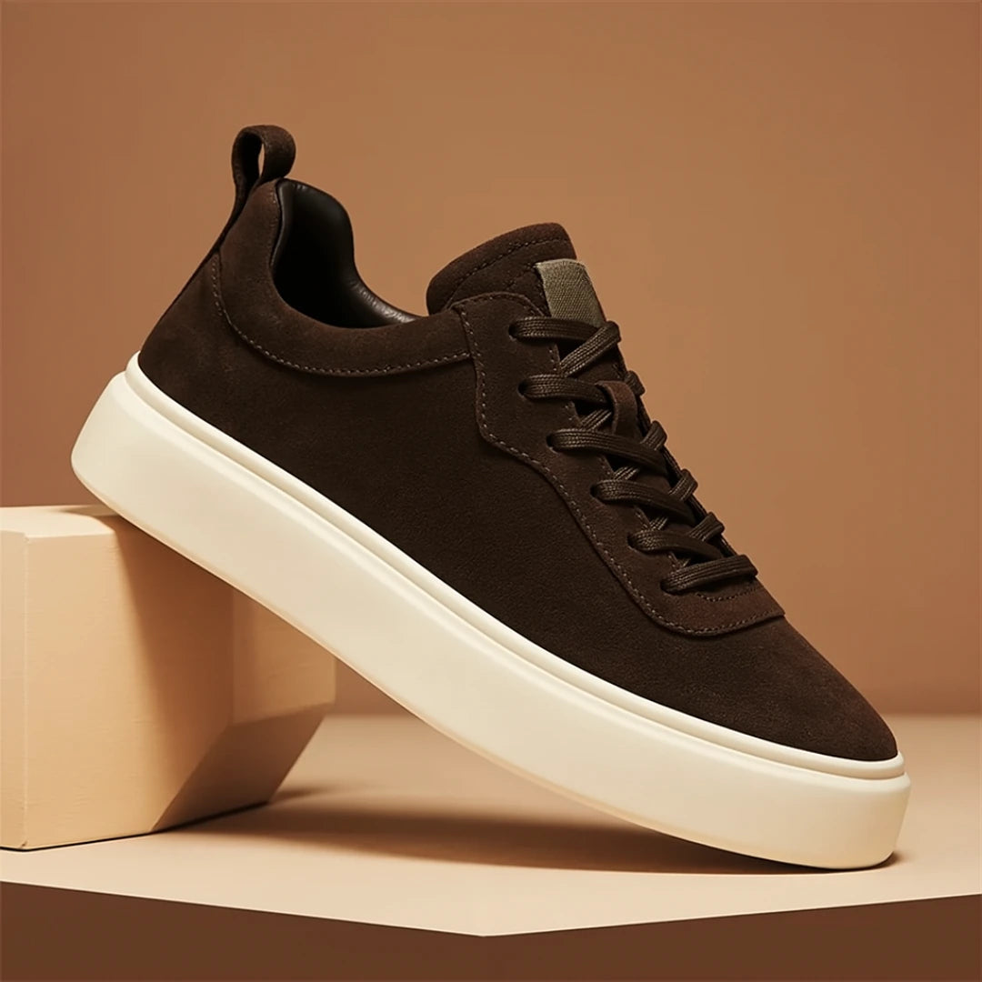 La Classic Suede Trainer = La Basket Classique en Suédine