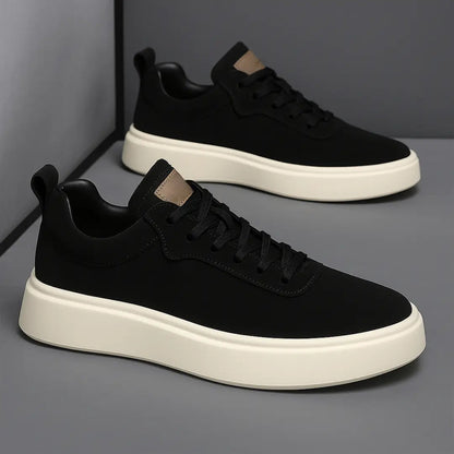 La Classic Suede Trainer = La Basket Classique en Suédine