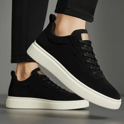 La Classic Suede Trainer = La Basket Classique en Suédine